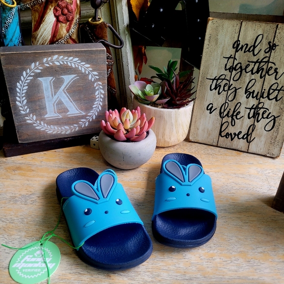 Funky Monkey Rabbit Slides - Picture 4 of 12